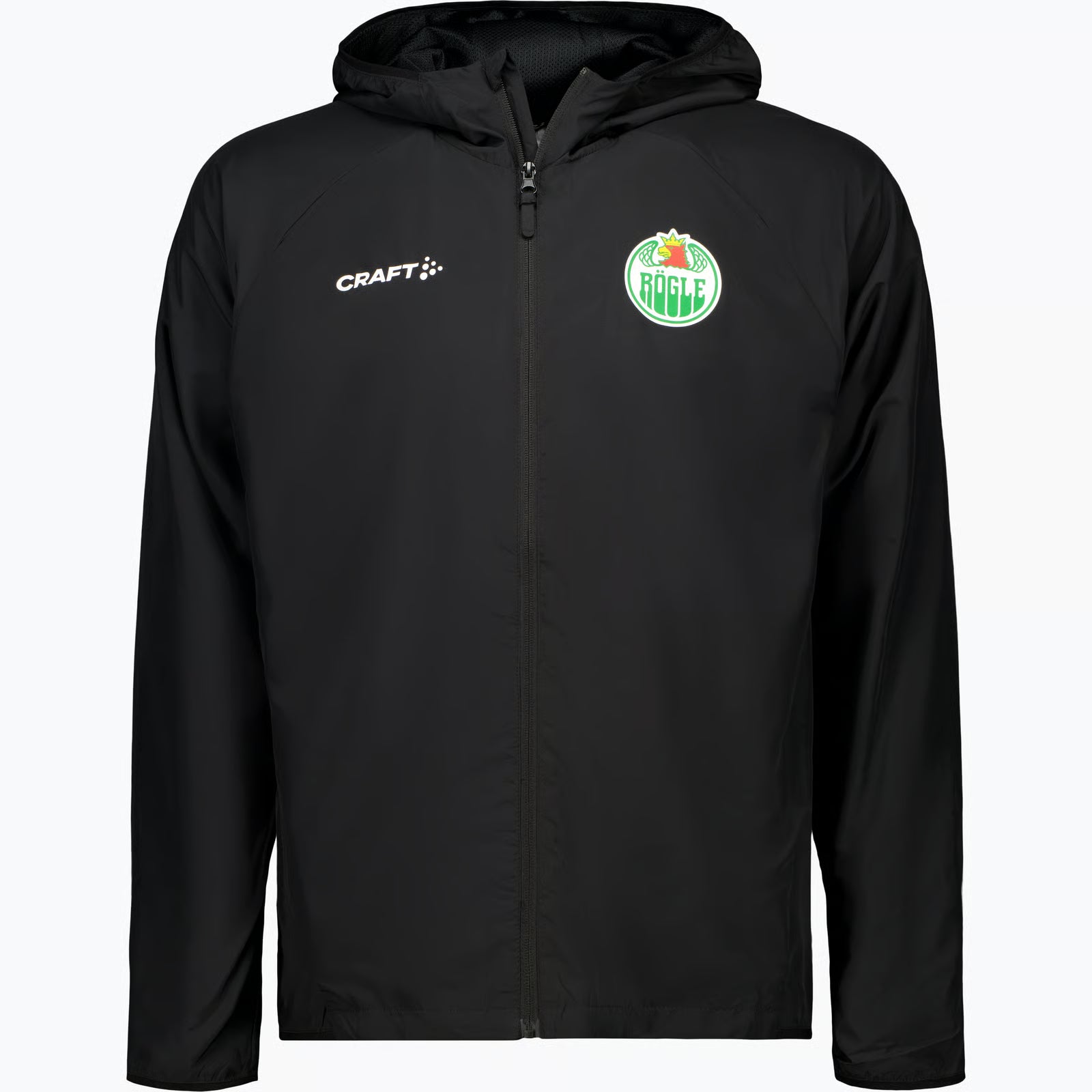 Svart luvtröja med zip och mindre logotyp på ena bröstet.