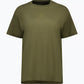 Mossgrön t-shirt med en mindre broderad logotyp i samma färg på bröstet.