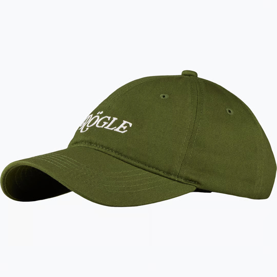 Mossgrön keps med texten Rögle på framsidan.